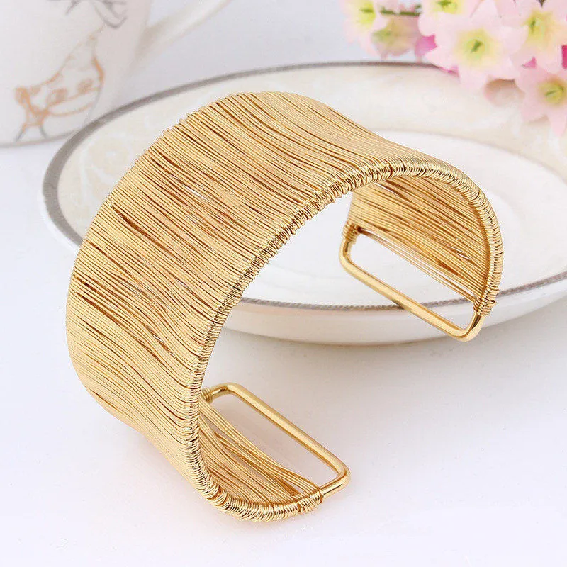 Metal wire smooth aperture cutout bracelet