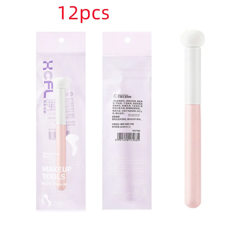 Natural Fit Black Eye Mask Makeup Brush