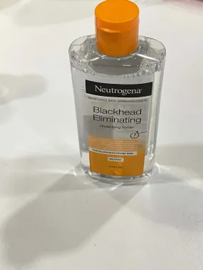 Neutrogena Blackhead Eliminating Cleanser