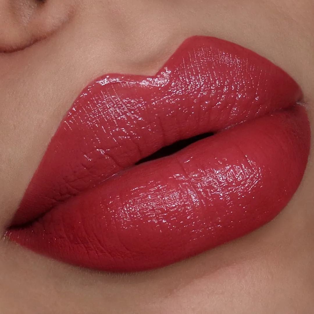Pretty & Plump Plumping Lipstick